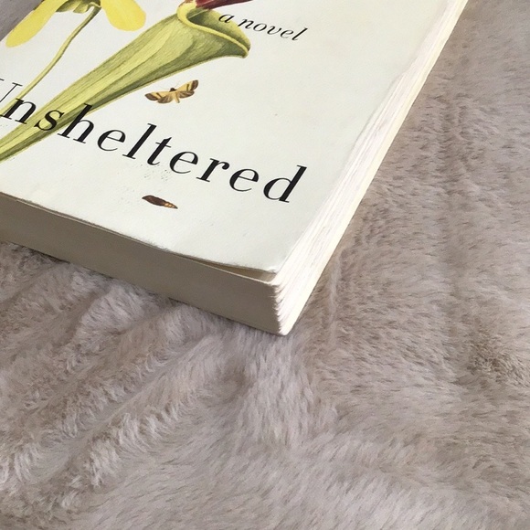 📚Unsheltered by Barbara Kingsolver; Paperback; 471 pages - Picture 7 of 8